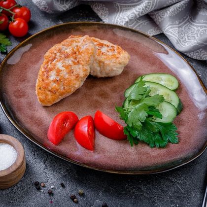 Котлеты из курицы с гарниром