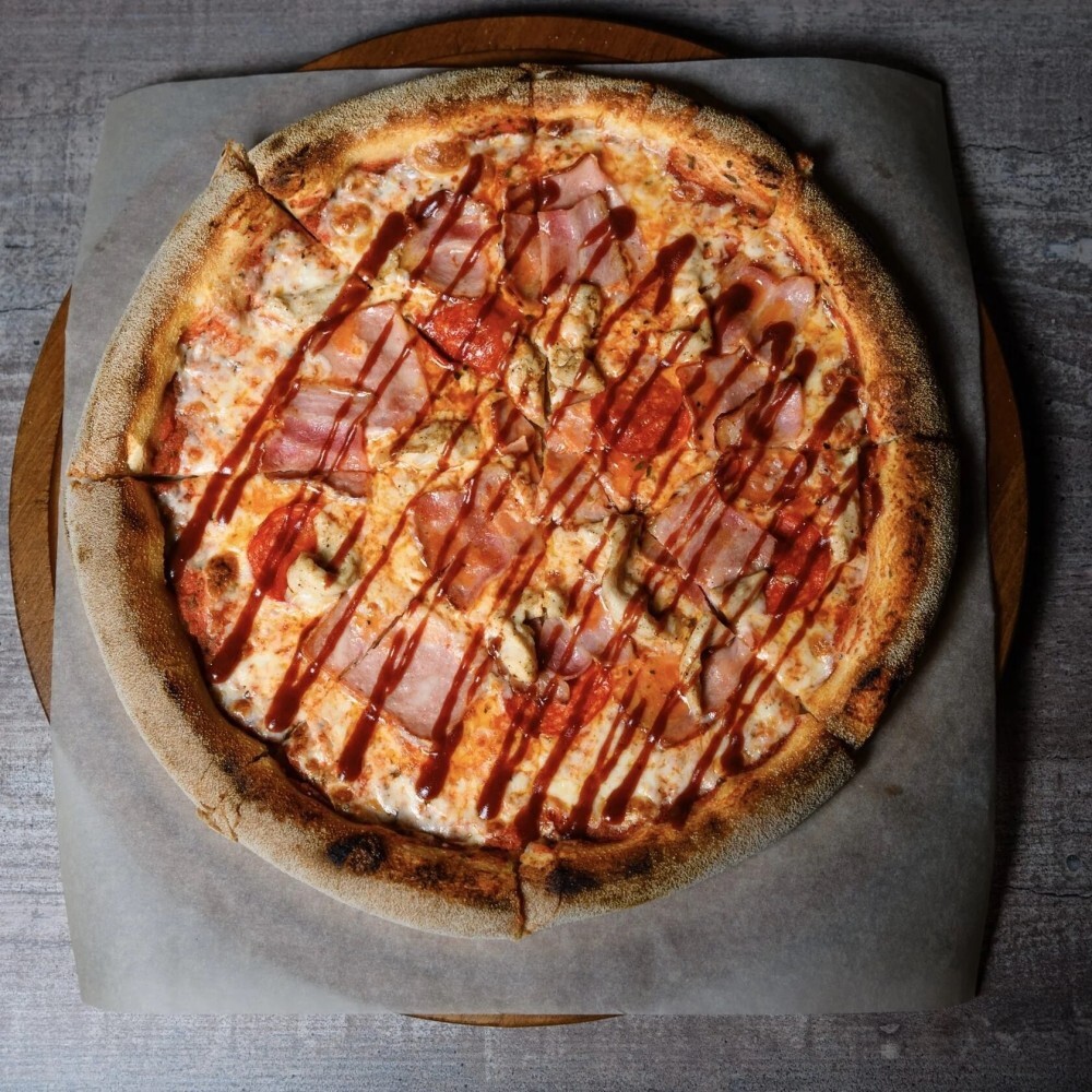 С ветчиной и грибами