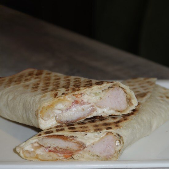 Таук в лаваше