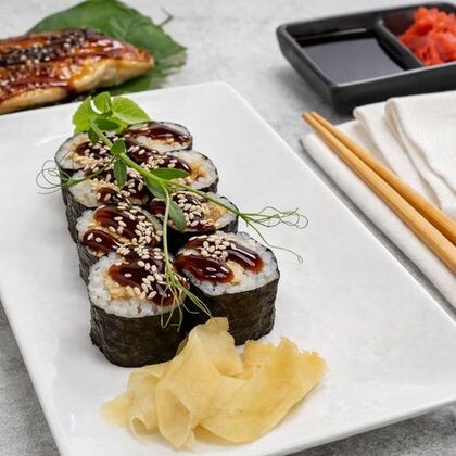 Миниролл с угрем