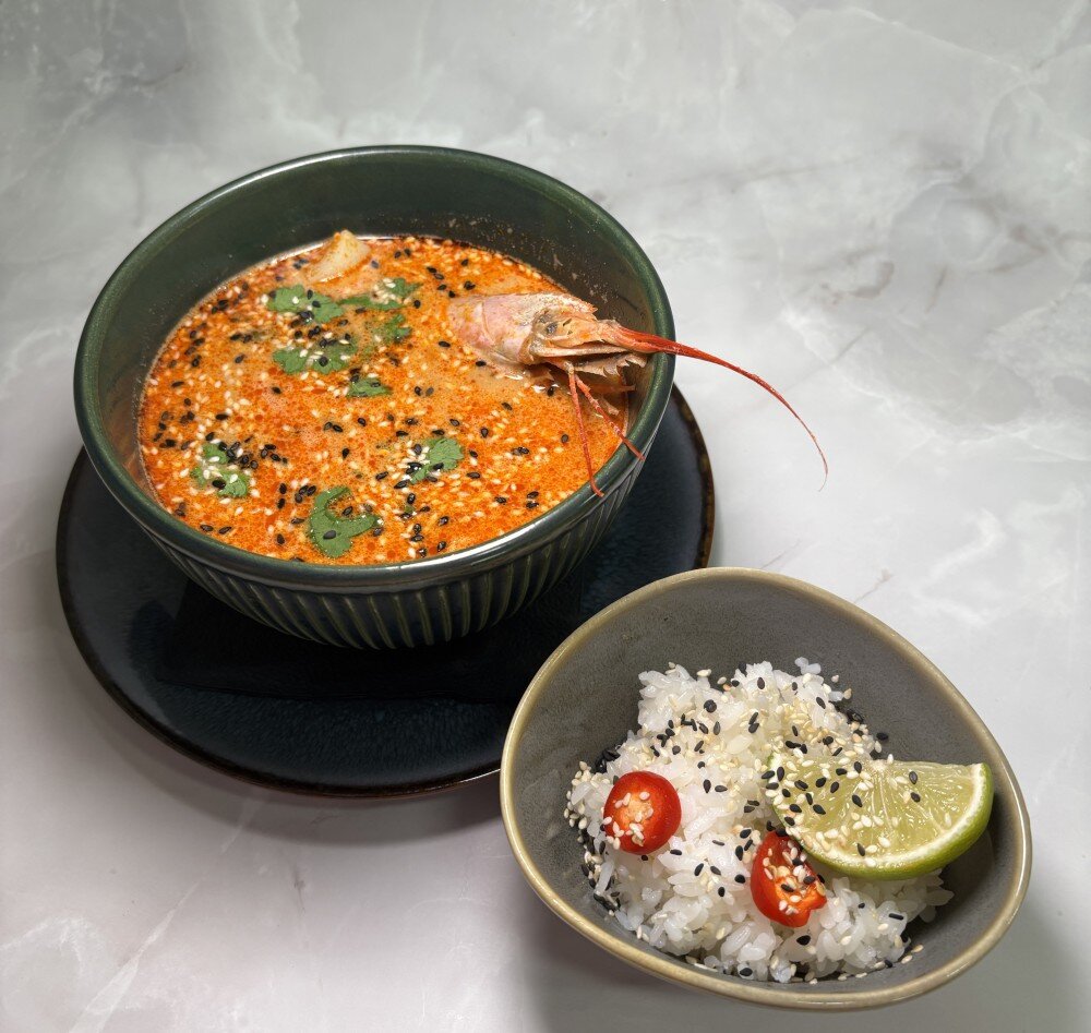 Том-ям с морепродуктами