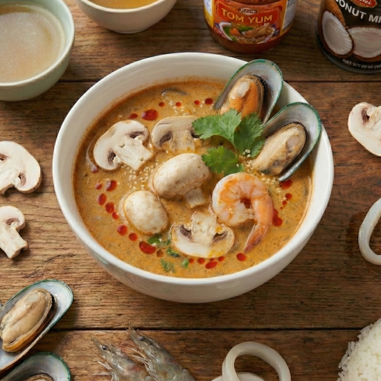 Том Ям с морепродуктами