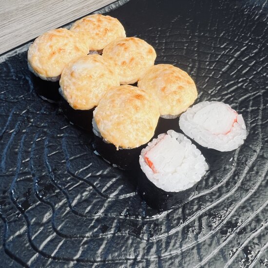 Маки со снежным крабом запеченный