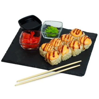 Запечённый ролл с курицей и овощами