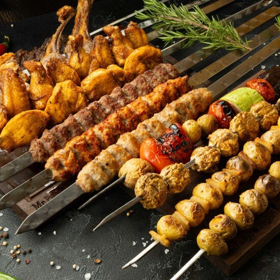 «Праздничный»