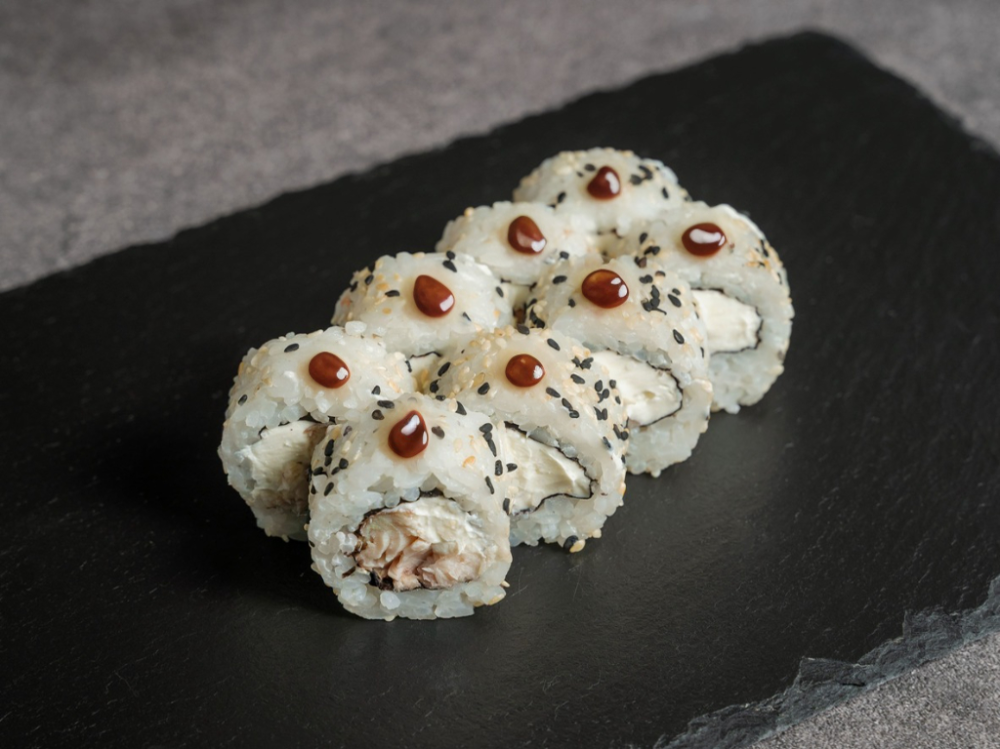 Ролл с угрем