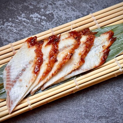 Сащими Копченый угорь