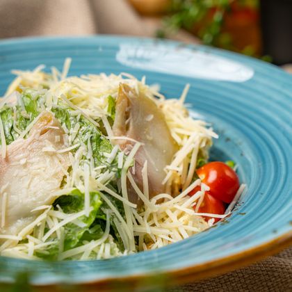 Салат "Цезарь с Масляной рыбой"