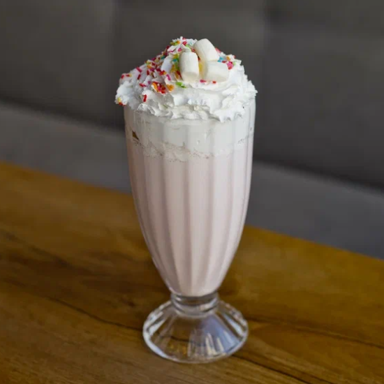 Клубничный коктейль