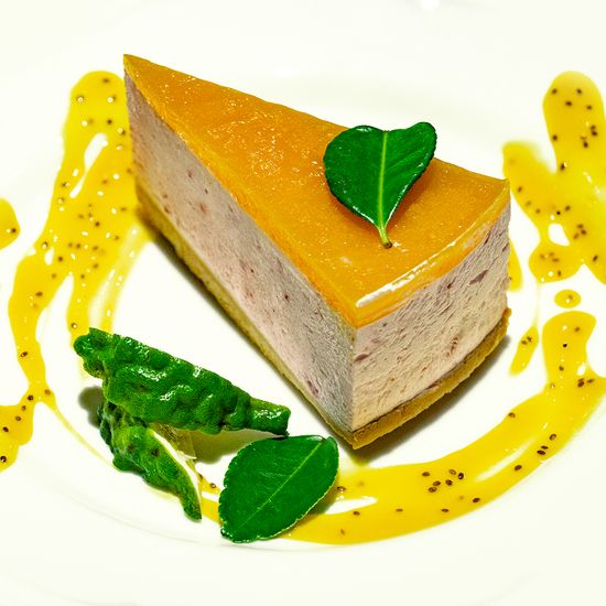 Чизкейк клубника манго