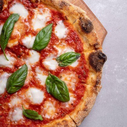 Пицца Маргарита с моцареллой