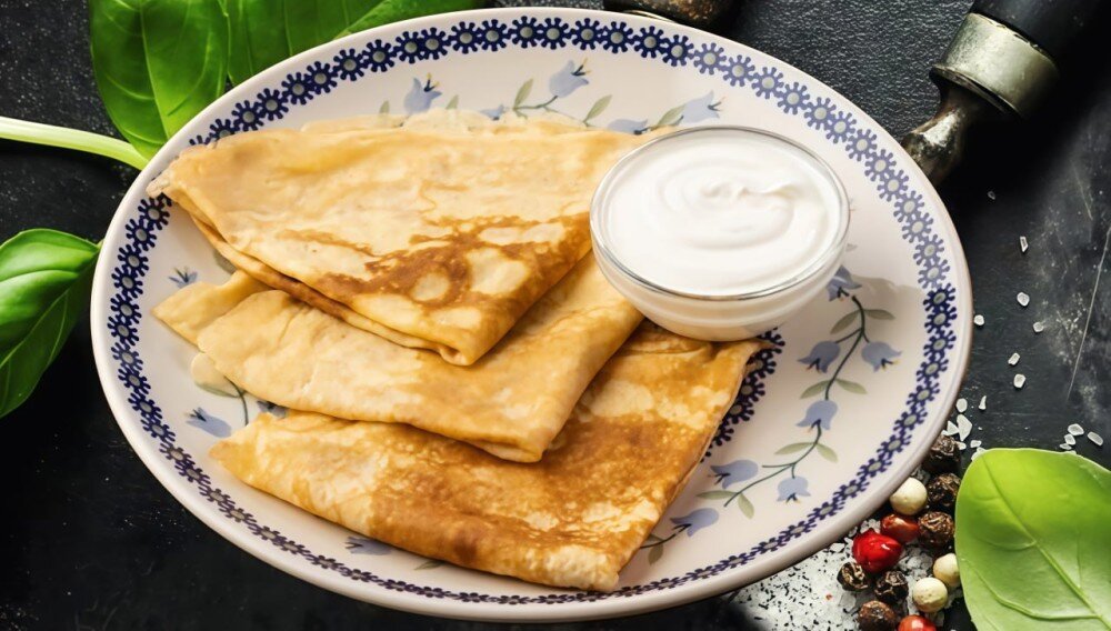 Блинчики со сметаной