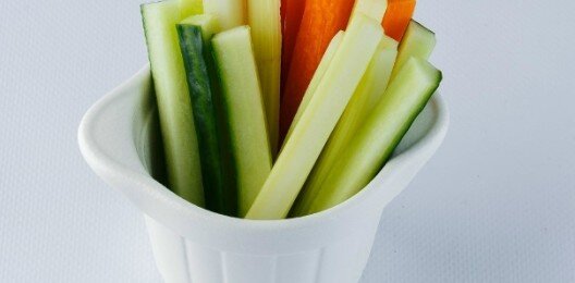 Морковка и огурчик