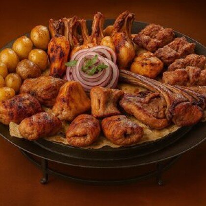 Садж из баранины и курицы с молодым картофеля