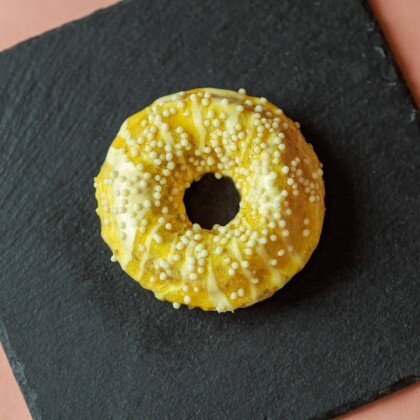 Пончик клубничный/банановый