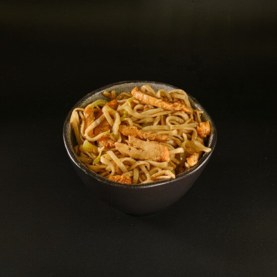 Удон с Курицей в сливочном соусе