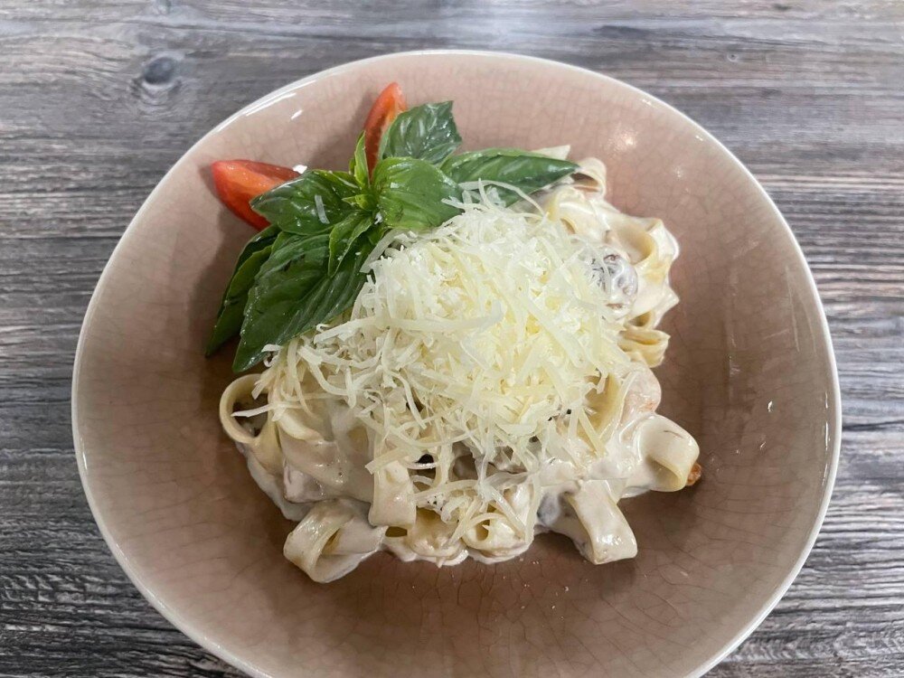 Фетучини с грибами,курицей