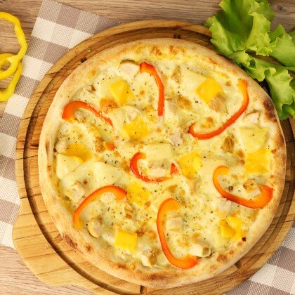 Пицца "Гавайская" с ананасами 40 см/1150 г