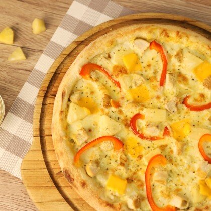 Пицца "Гавайская" с ананасами 50 см/1840 г