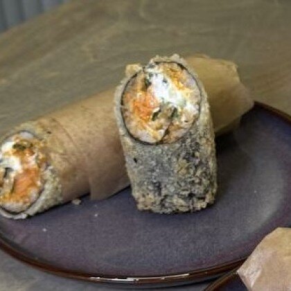 Спешл ролл с лососем