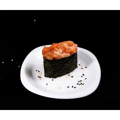 Запеченный гункан с крабом