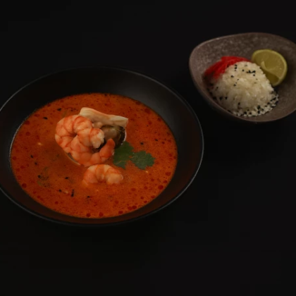Том ям с морепродуктами