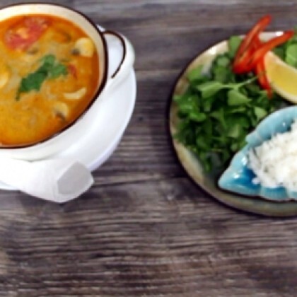 Том ям с морепродуктами