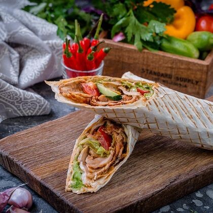 Шаурма микс курица+телятина+ягненок в лаваше
