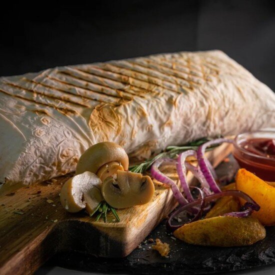 Шаурма свиная с сыром и грибами