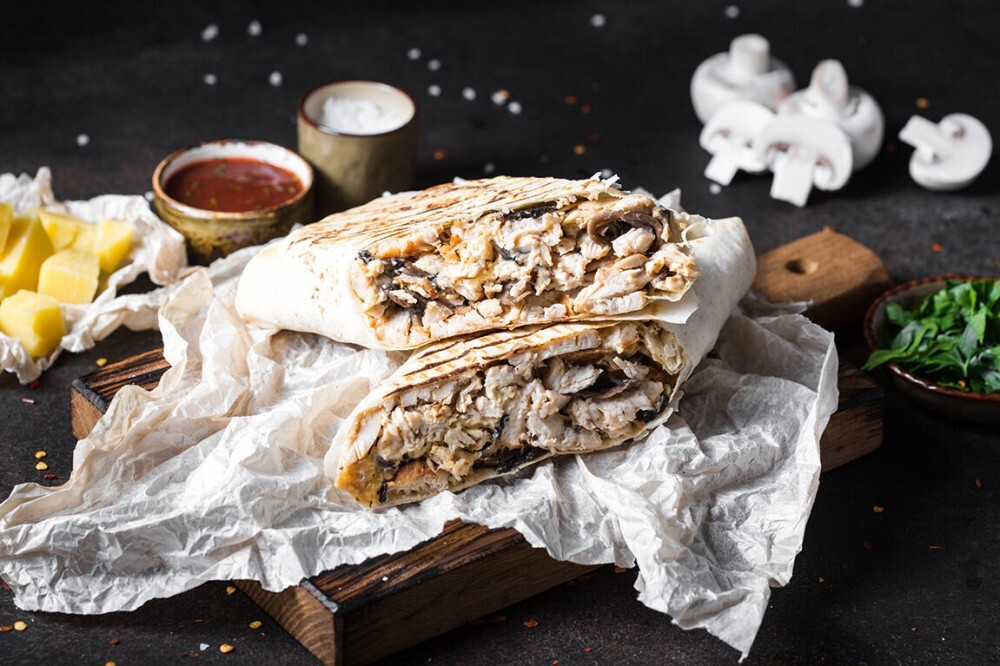 Шаурма куриная с сыром и грибами