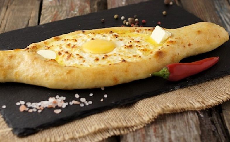 Хачапури по-аджарски