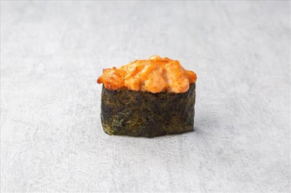 Гункан запеченный лосось