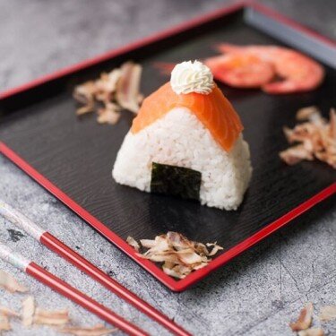 Онигири «Сяке»