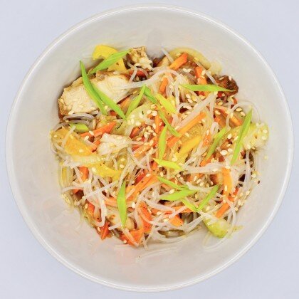 Салат с фунчёзой