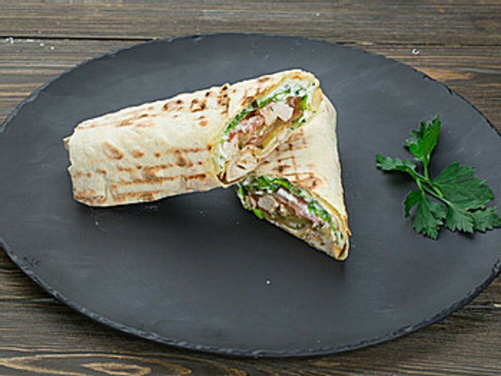 Шаурма «Куриная-тостер» (с маринованными огурцами)