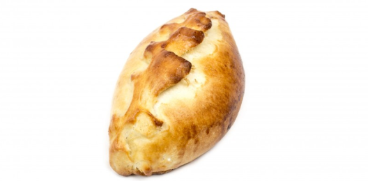 Булка с клубникой