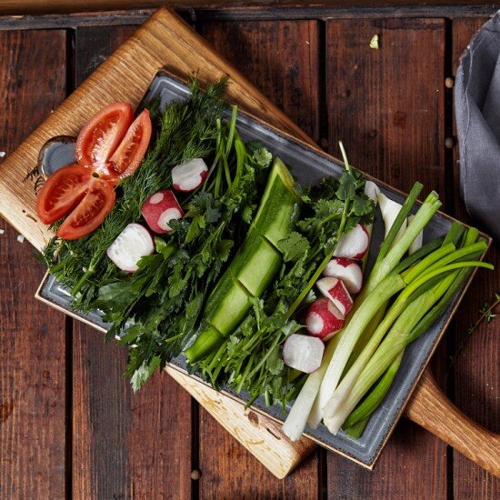 Ассорти из овощей и зелени