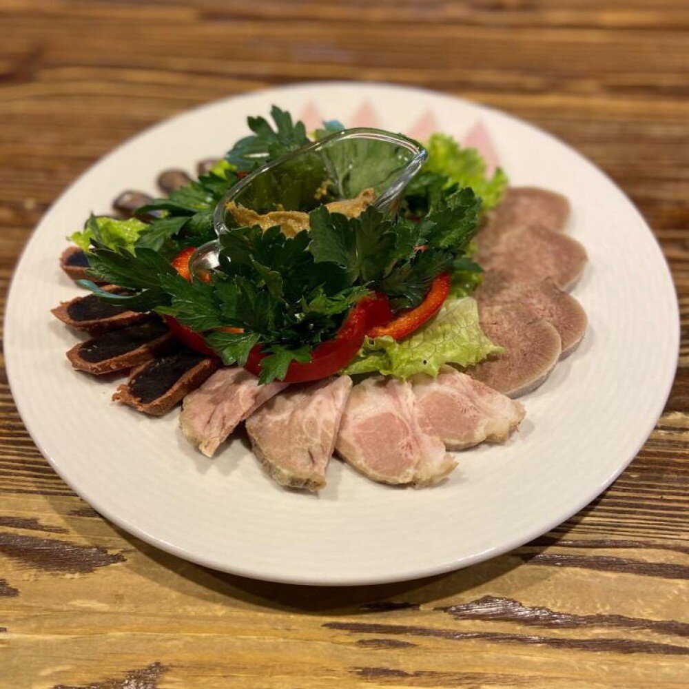 Ассорти мясное