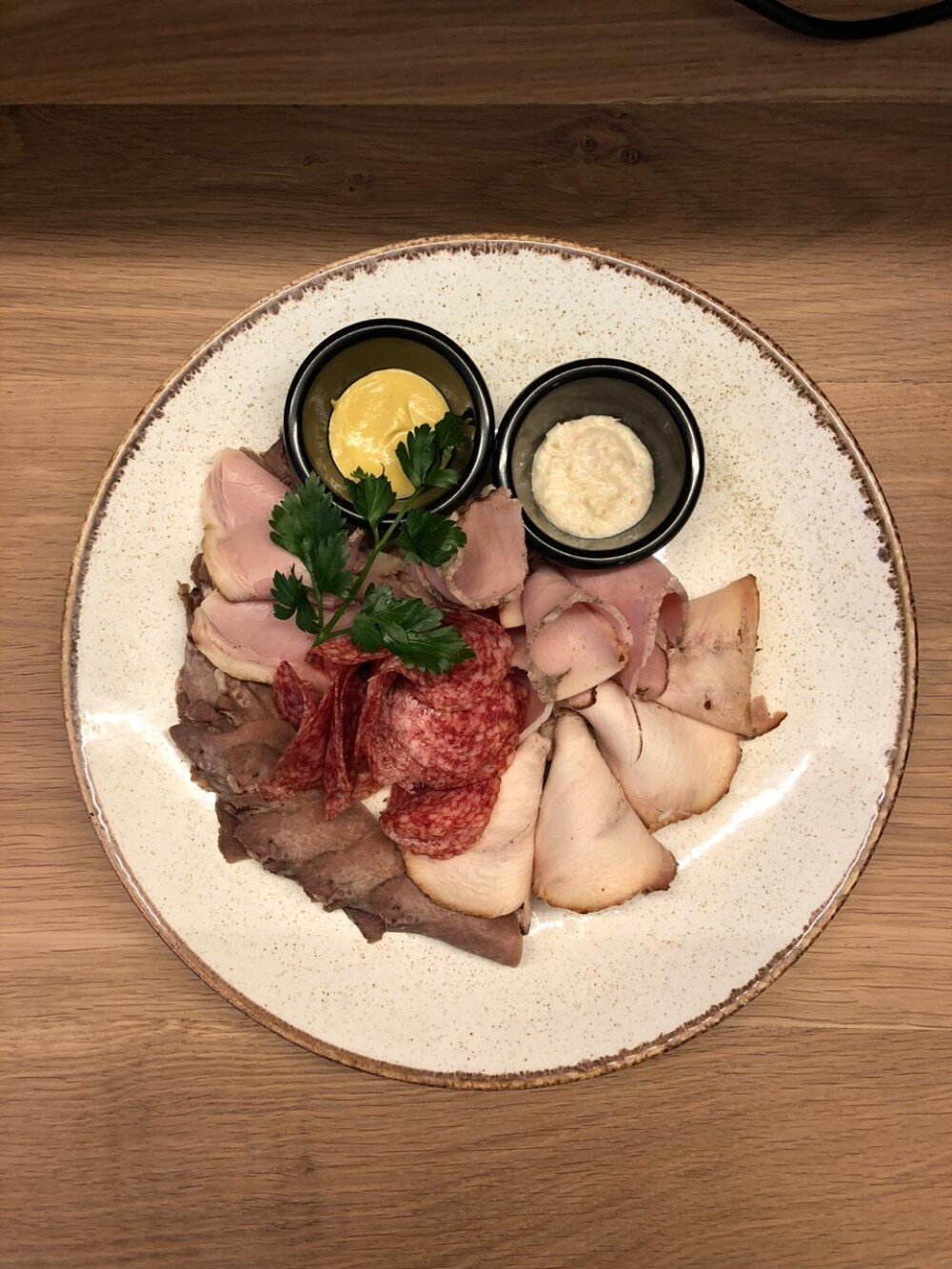 Мясная тарелка