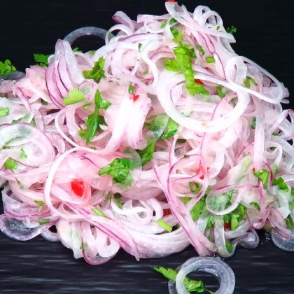 Лук маринованный