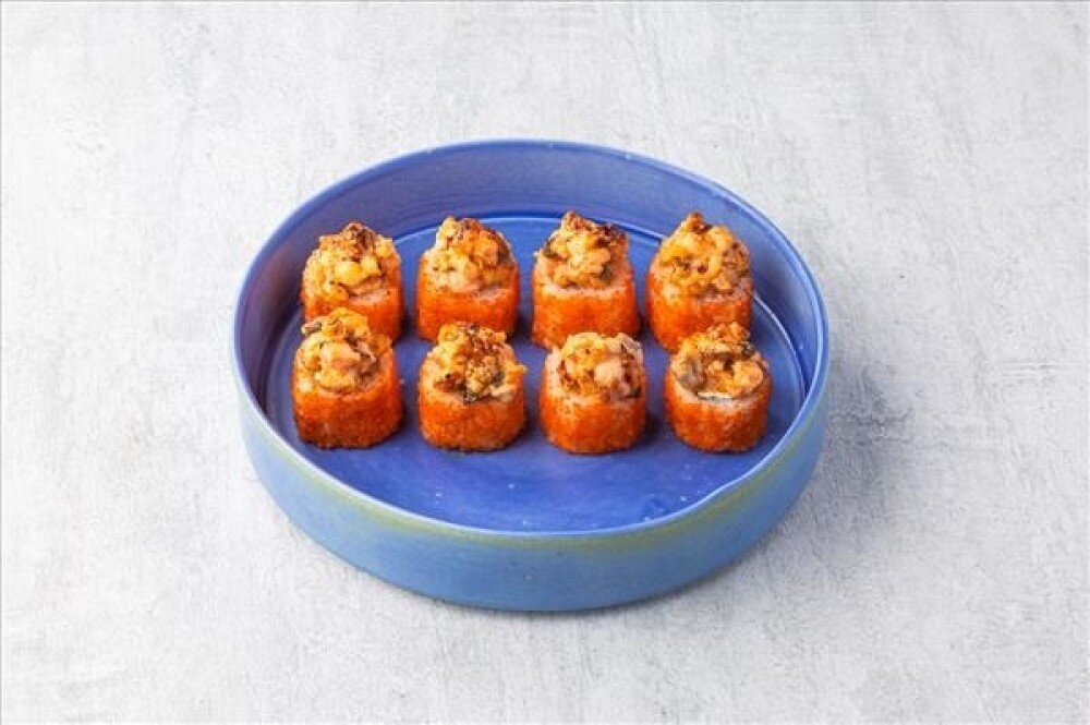 1/2 запеченный ролл с угрем и лососем