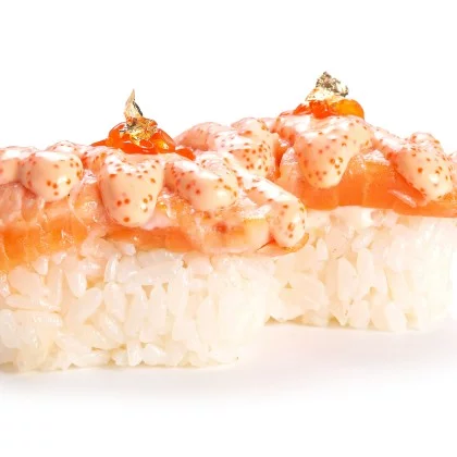 Опаленный лосось суши