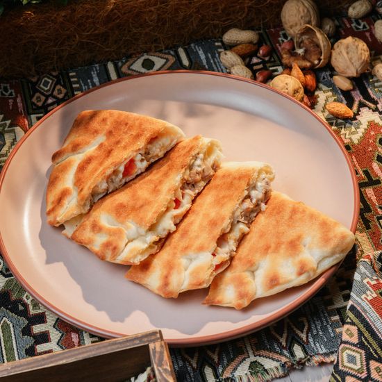 Хачапури по-гурийски с курицей