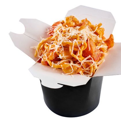 ЛАПША WOK С КРЕВЕТКАМИ И БЕКОНОМ