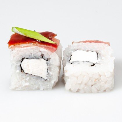 Опалённый тунец ролл