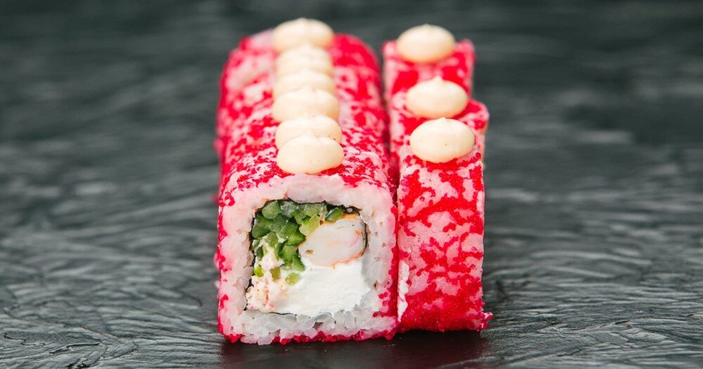 Ролл с крабом креветкой и сливочным сыром (8шт)