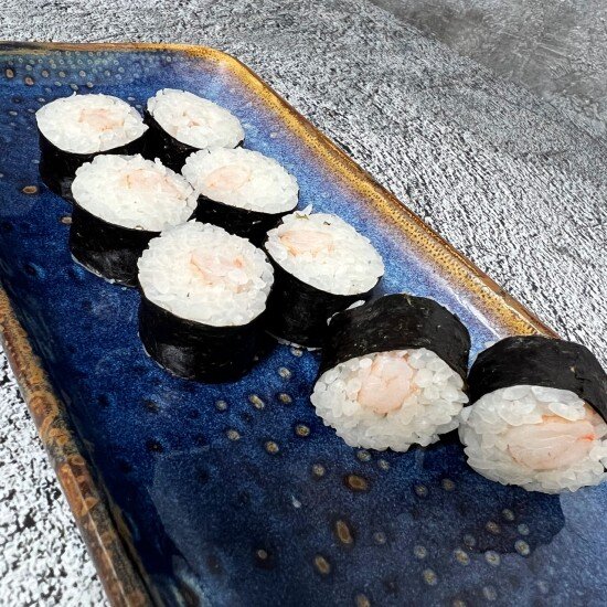 Ролл с креветкой