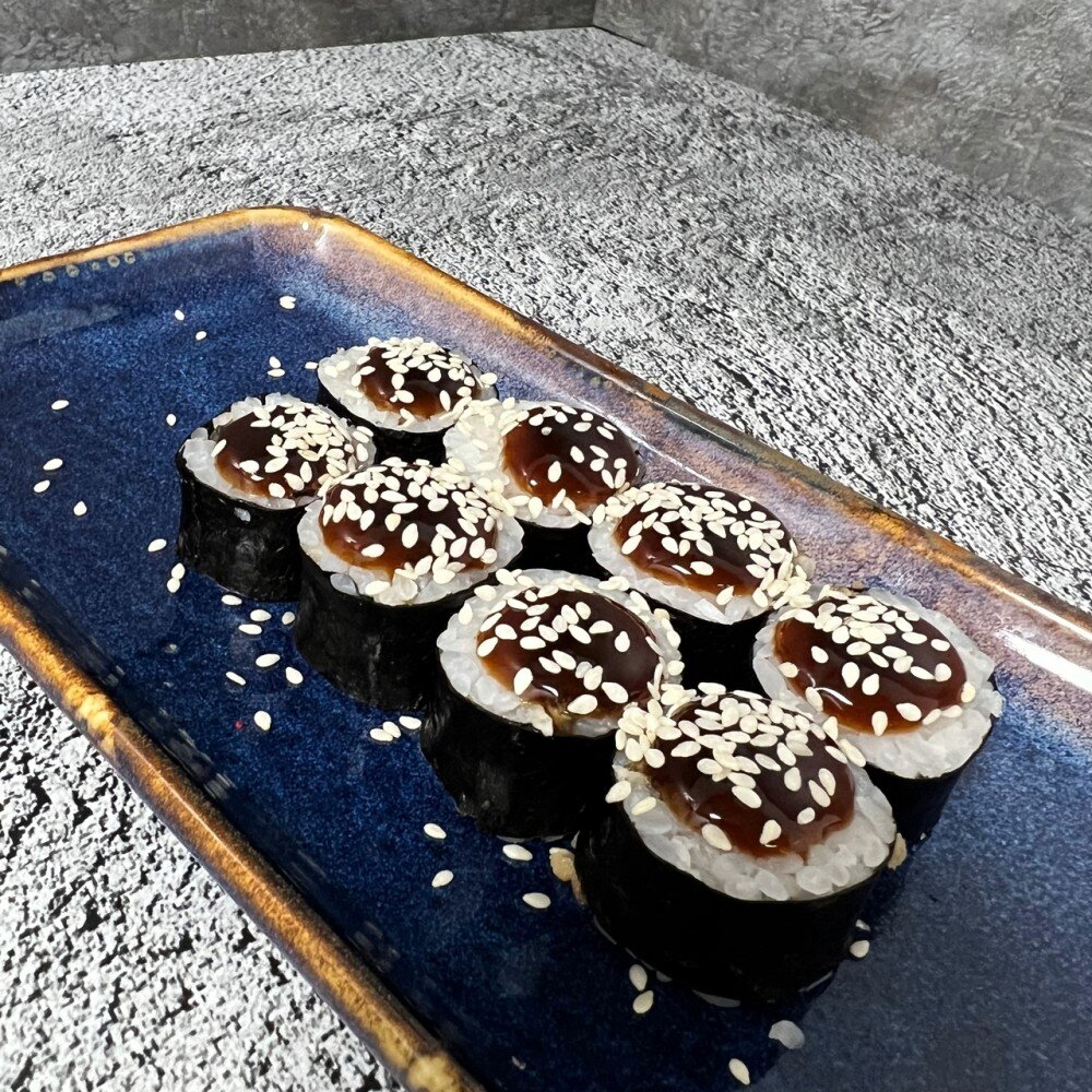 Ролл с угрем