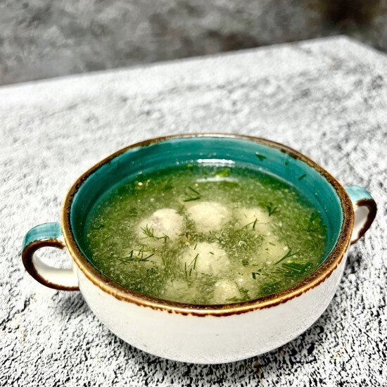 Бульон с фрикадельками