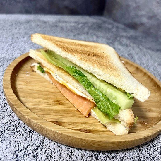 Сэндвич с лососем